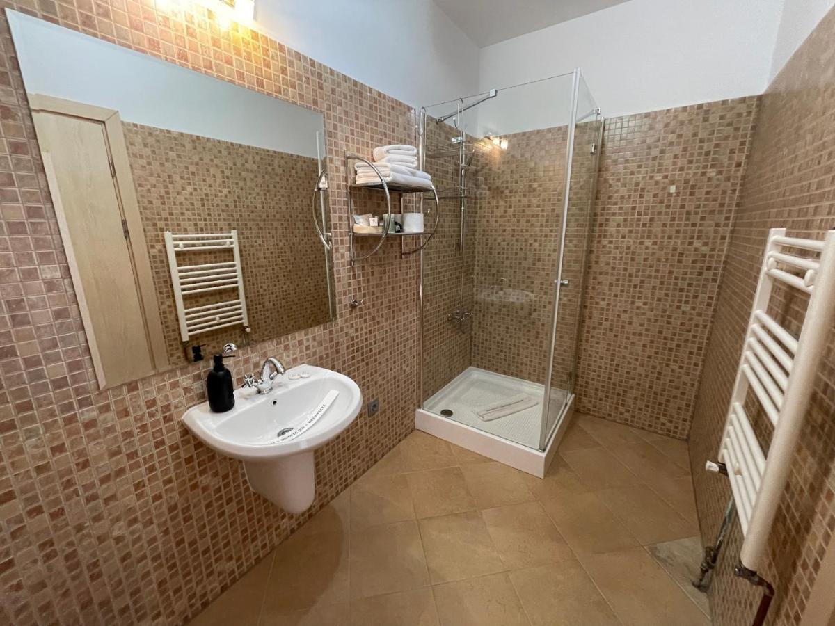 شقة Kyra Luxury Penthouse سِنايا المظهر الخارجي الصورة